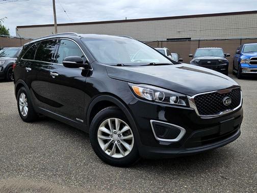 2016 Kia Sorento LX