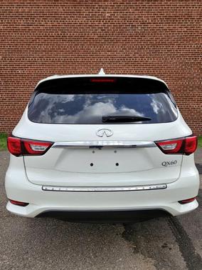 2017 INFINITI QX60 Base