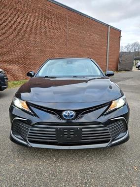 2021 Toyota Camry Hybrid LE
