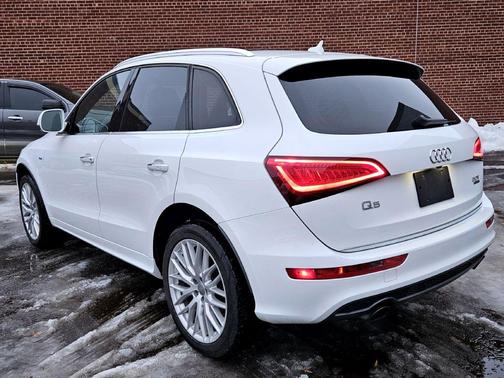 2017 Audi Q5 2.0T Premium Plus
