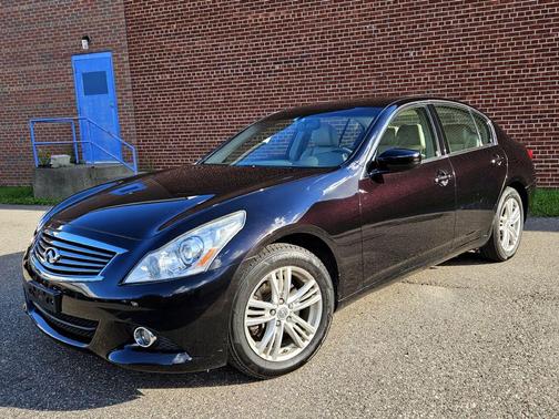2012 INFINITI G37x Base