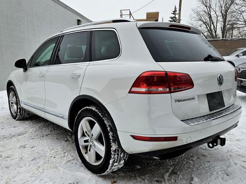 2014 Volkswagen Touareg 
