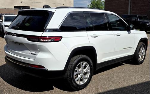 White 2023 Jeep Grand Cherokee Limited
