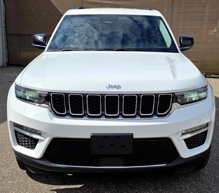 White 2023 Jeep Grand Cherokee Limited