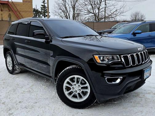 2019 Jeep Grand Cherokee Laredo E