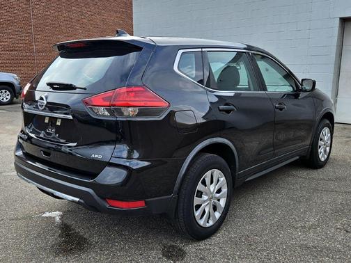 2017 Nissan Rogue S