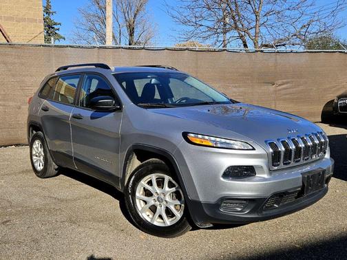 2016 Jeep Cherokee Sport