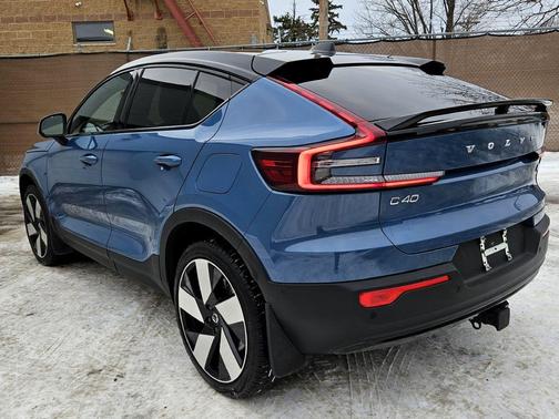 2022 Volvo C40 Recharge Pure Electric P8 Ultimate
