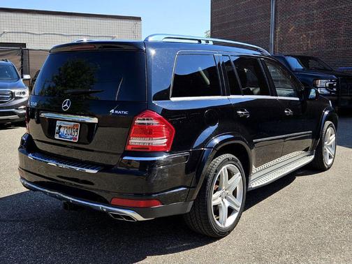2010 Mercedes-Benz GL-Class GL 550 4MATIC