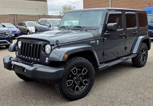 Smoke 2017 Jeep Wrangler Unlimited Sahara