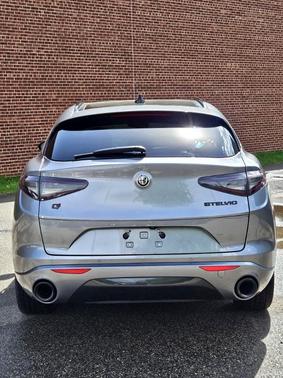 2020 Alfa Romeo Stelvio Ti Sport Carbon