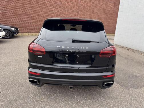 Black 2016 Porsche Cayenne Base