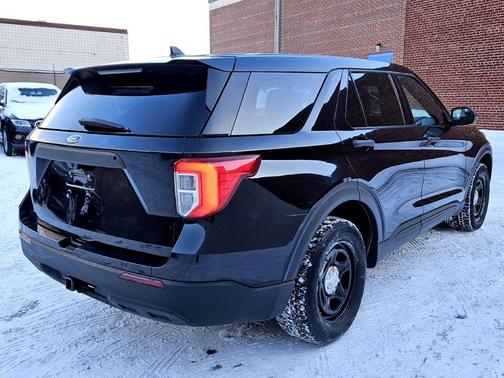2023 Ford Utility Police Interceptor Base