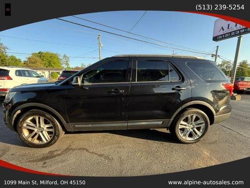 Black 2016 Ford Explorer XLT