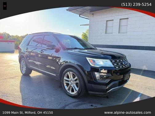 Black 2016 Ford Explorer XLT