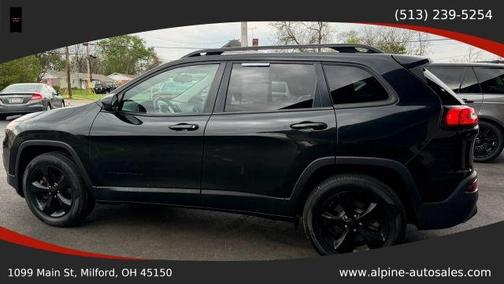 Black 2016 Jeep Cherokee Altitude