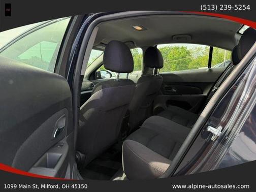 Blue 2015 Chevrolet Cruze 1LT