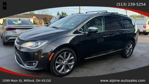 Black 2017 Chrysler Pacifica Limited