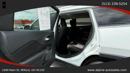 White 2014 Jeep Cherokee Latitude