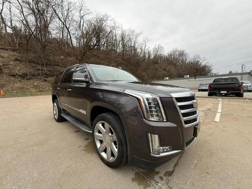 2016 Cadillac Escalade Luxury