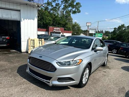 2016 Ford Fusion S