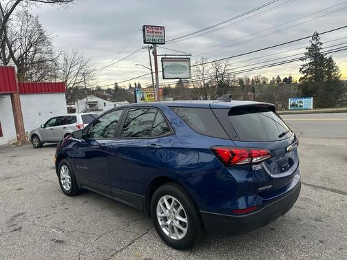 2022 Chevrolet Equinox LS