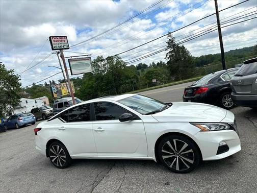 2021 Nissan Altima SR Intelligent AWD