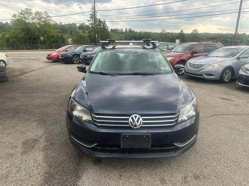 Night Blue Metallic 2015 Volkswagen Passat 1.8T Auto S