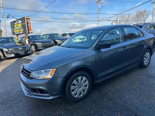2015 Volkswagen Jetta 2.0L S