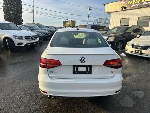 2016 Volkswagen Jetta 1.8T Sport