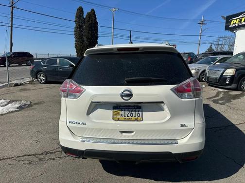 2016 Nissan Rogue SL