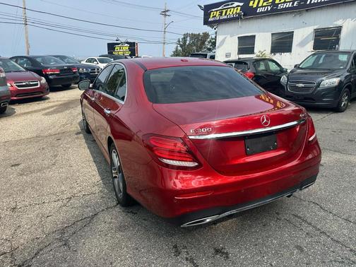 2018 Mercedes-Benz E-Class 4MATIC
