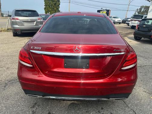 2018 Mercedes-Benz E-Class 4MATIC