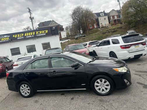 2012 Toyota Camry Hybrid LE