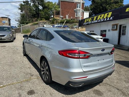 2019 Ford Fusion SE