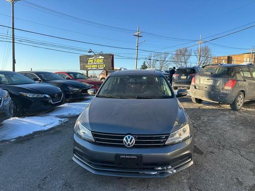 Platinum Gray Metallic 2015 Volkswagen Jetta Auto SE w/Connectivity