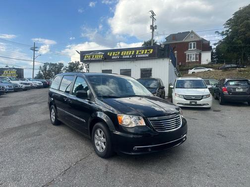 2012 Chrysler Town & Country Touring