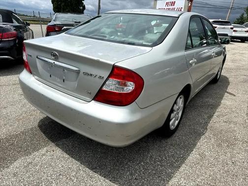 2003 Toyota Camry LE V6