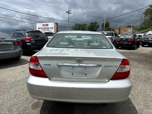 2003 Toyota Camry LE V6