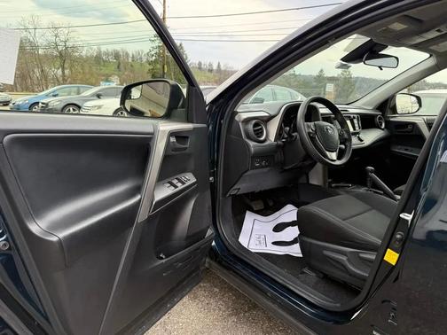 2018 Toyota RAV4 Hybrid XLE