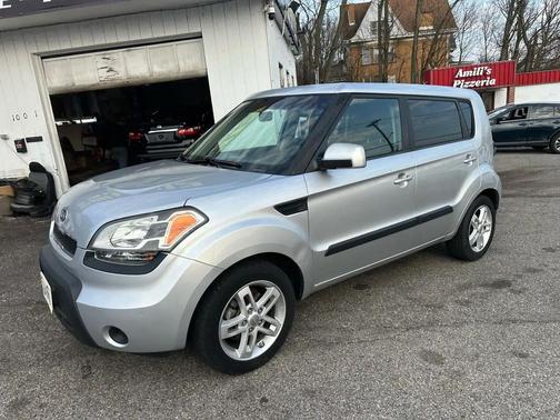 2011 Kia Soul +