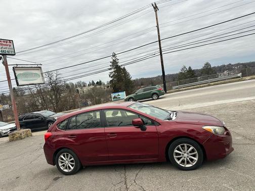 2014 Subaru Impreza 2.0i Premium