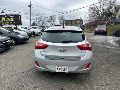 2016 Hyundai Elantra GT Base