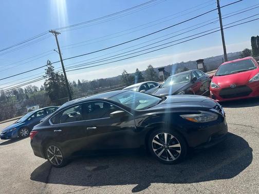 2016 Nissan Altima 2.5 SR