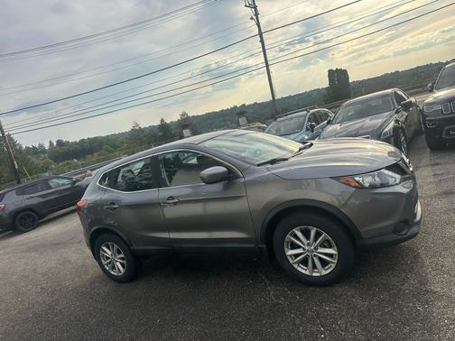 2017 Nissan Rogue Sport SL