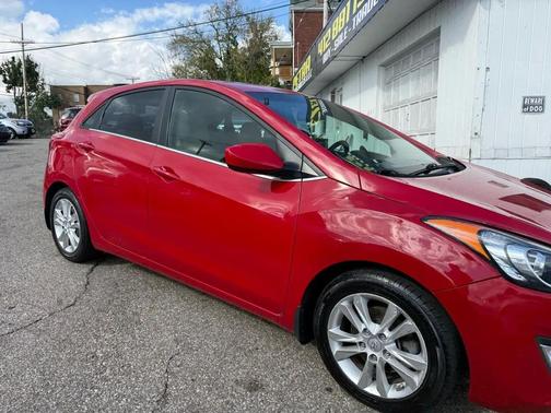 Volcanic Red 2013 Hyundai Elantra GT Base