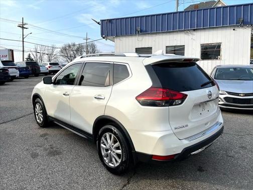 2020 Nissan Rogue SV