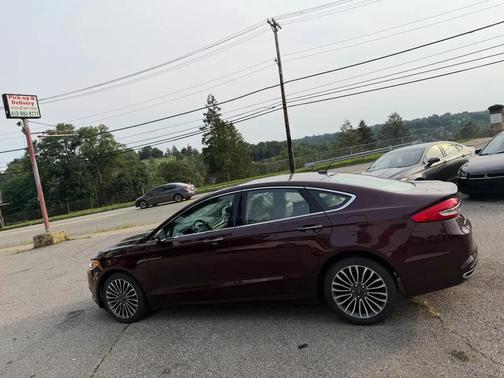 Maroon 2017 Ford Fusion SE