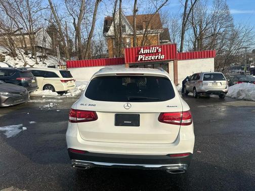 2019 Mercedes-Benz GLC 300 4MATIC