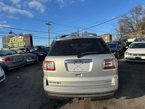 2016 GMC Acadia SLE-2